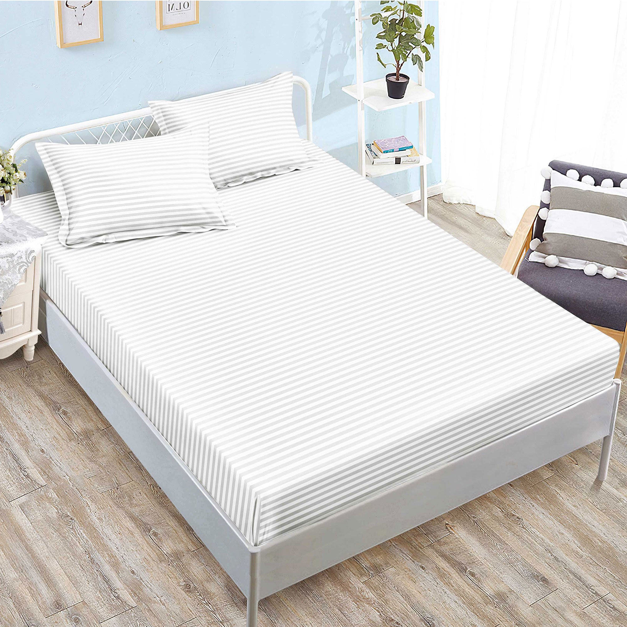 Set husa/cearceaf de pat cu elastic Damasc Policoton Ralex Pucioasa, universal pentru saltea 160x200/180x200 cm si 2 fete perna 50x70 cm Alb